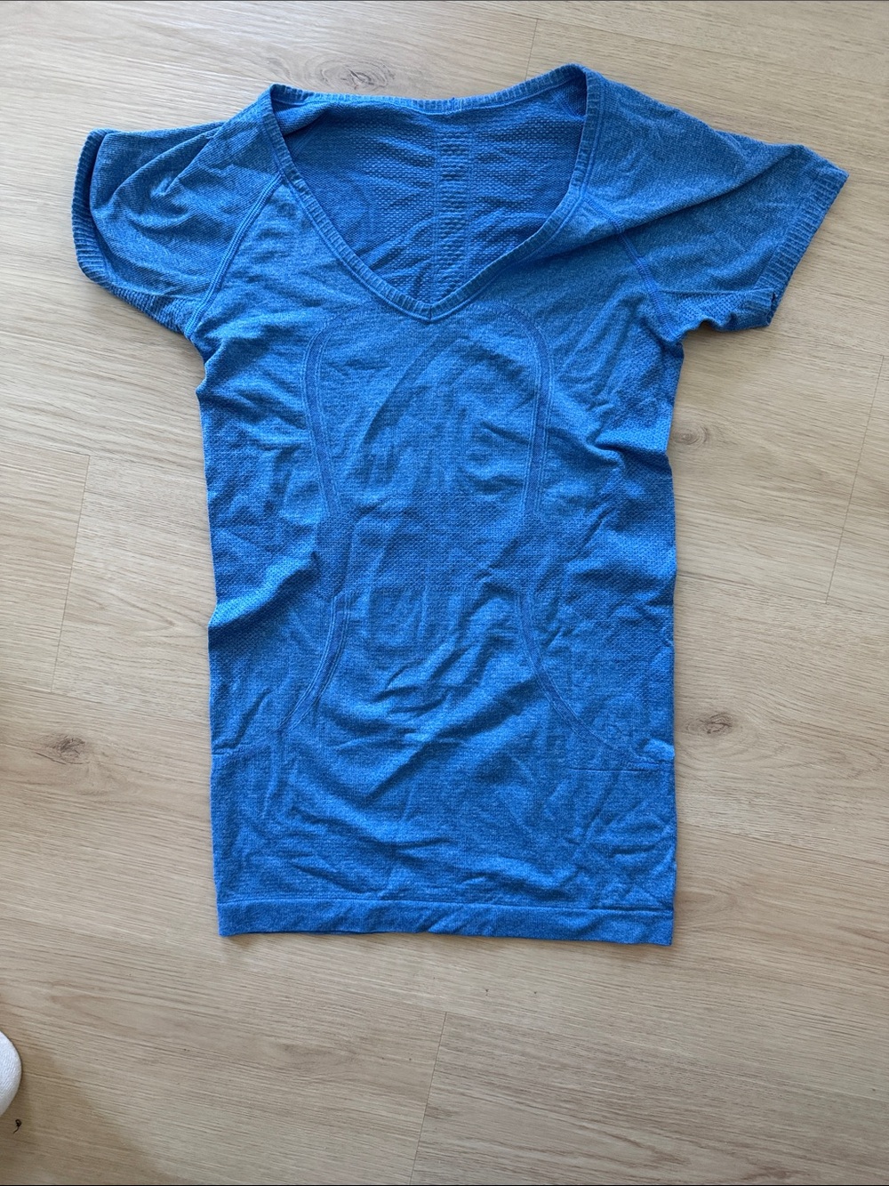 lululemon athletica Heathered Blue V-Neck Tee